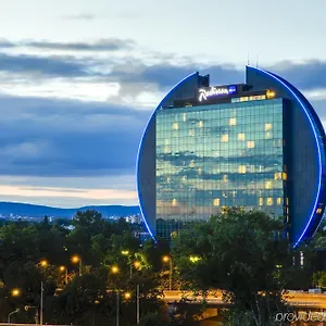 Radisson Blu Frankfurt 4* פרנקפורט